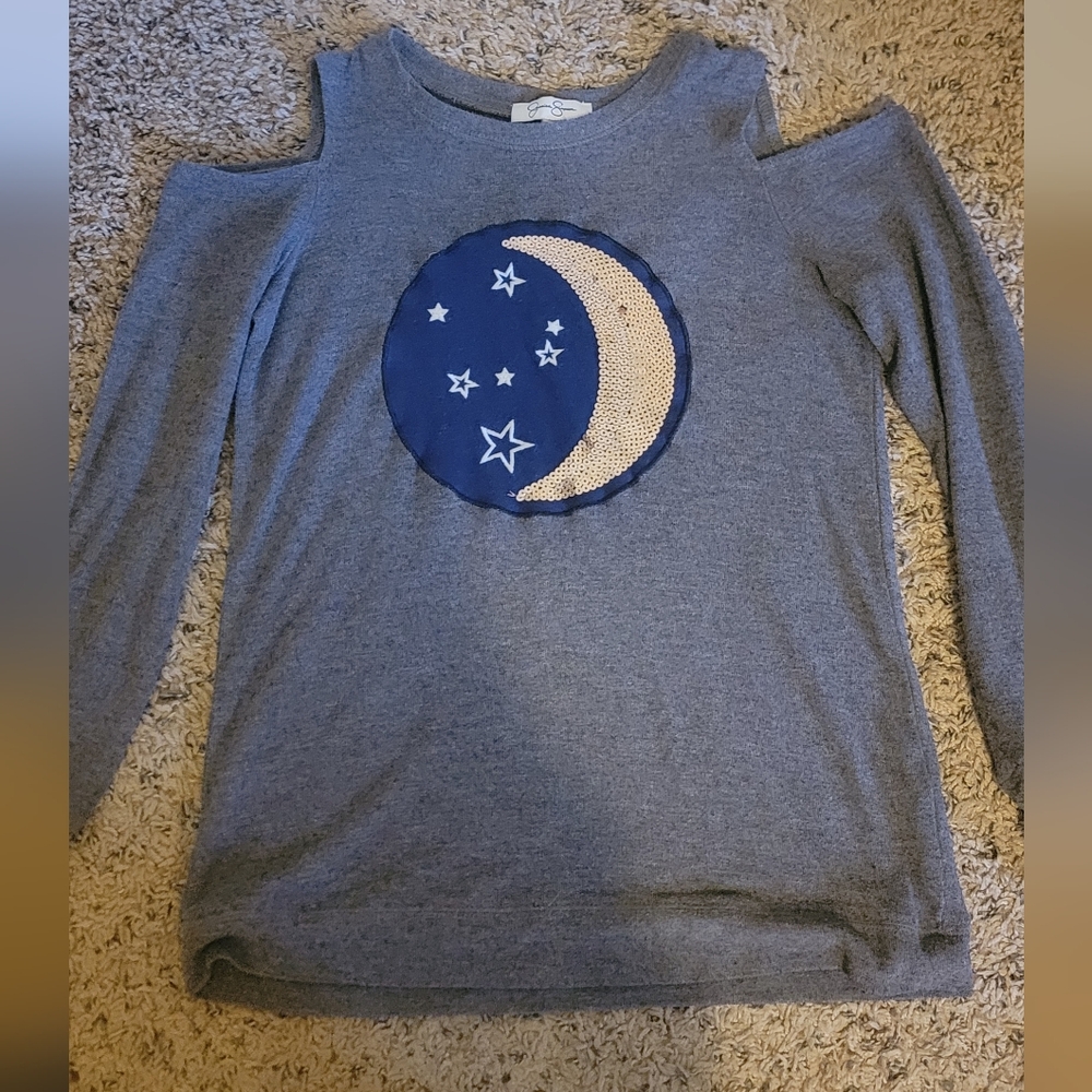 Jessica Simpson Gray Cold Shoulder Moon & Stars Sweater – Size M